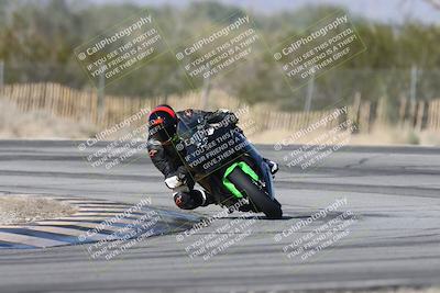 media/Dec-01-2025-Moto Forza (Mon) [[2daa91e15f]]/1-Advanced Group/Session 3 (Turn 3)/